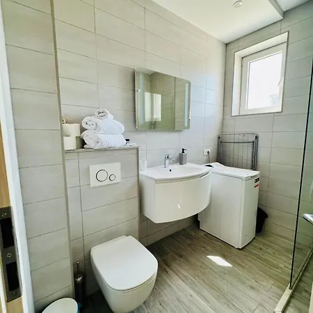 Almiro 12 Apartment *