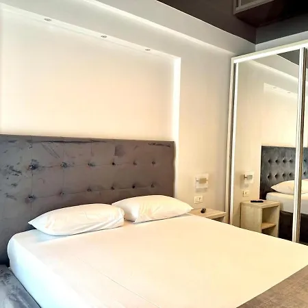 Almiro 12 * Năvodari